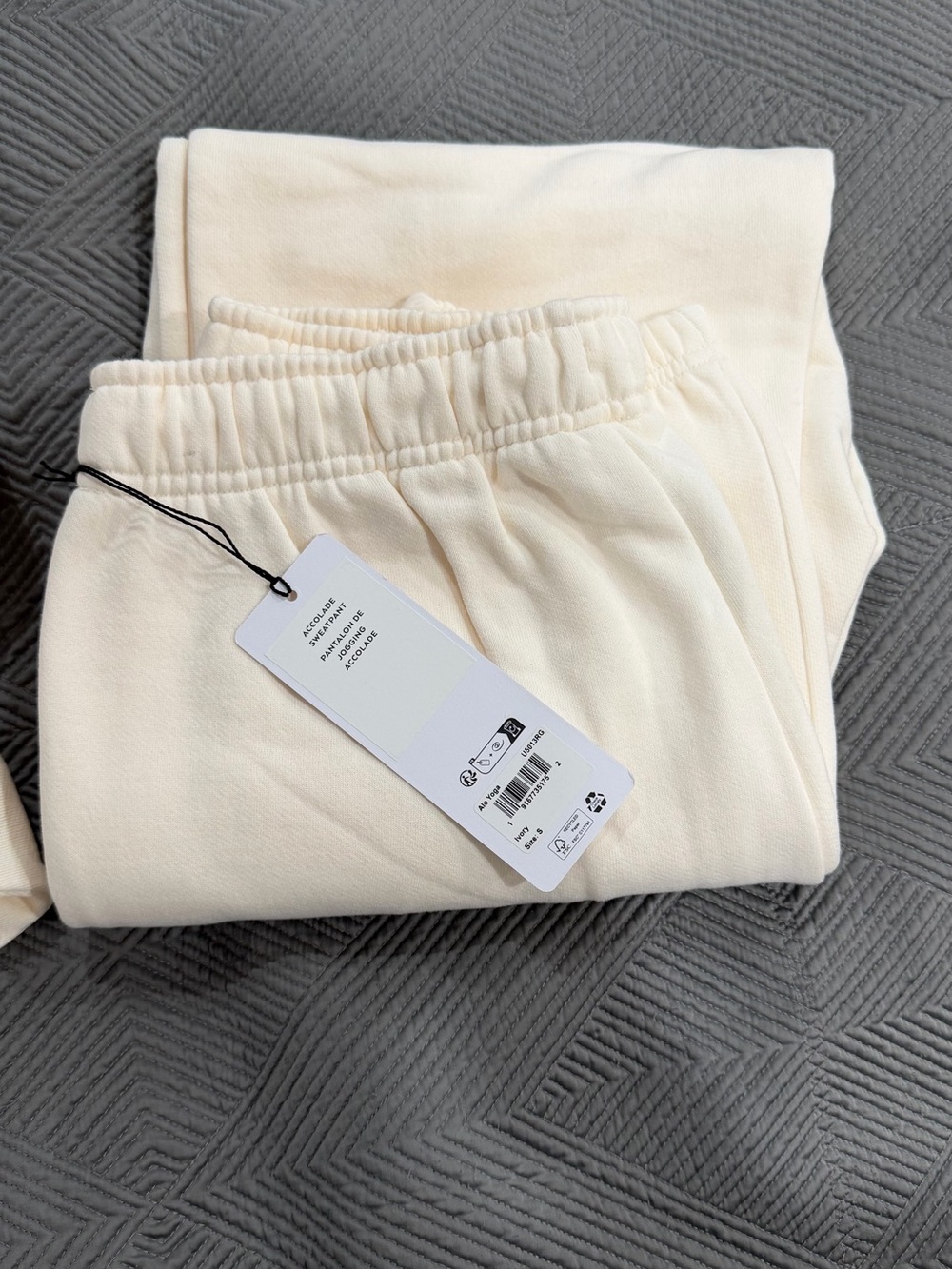 ALO Accolade ivory pants brand new NWT